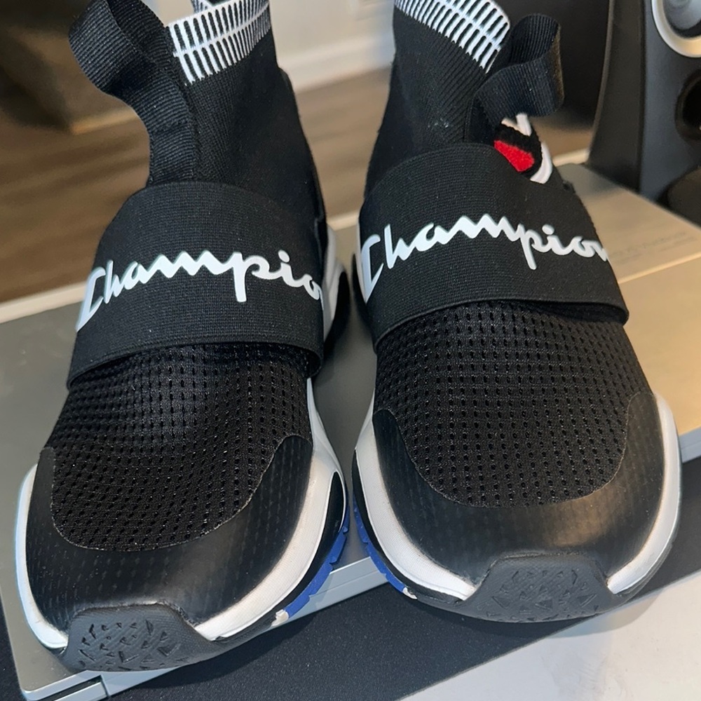 Champion Black Sneakers Modern Athletic Style